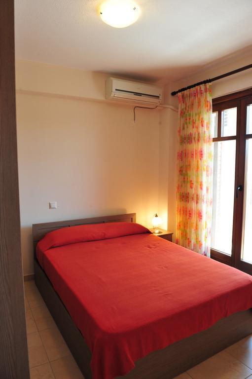 Pansion Evi Apartment Ammouliani Room photo
